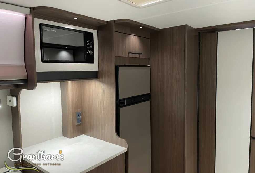 Coachman Laser   2026