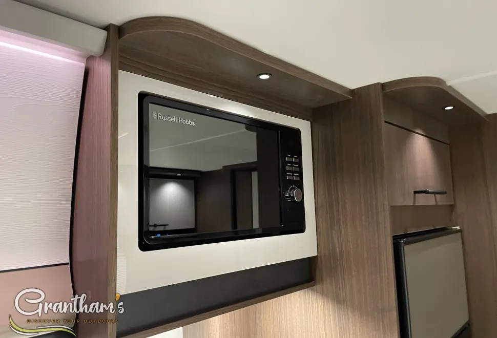 Coachman Laser   2026