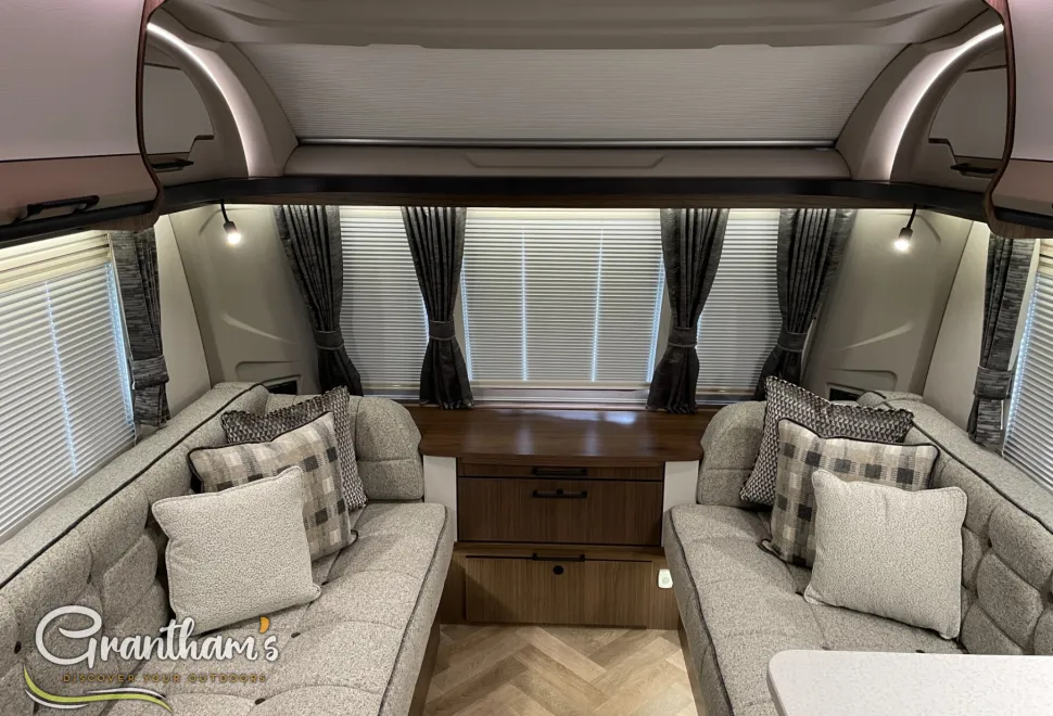 Coachman Laser   2026