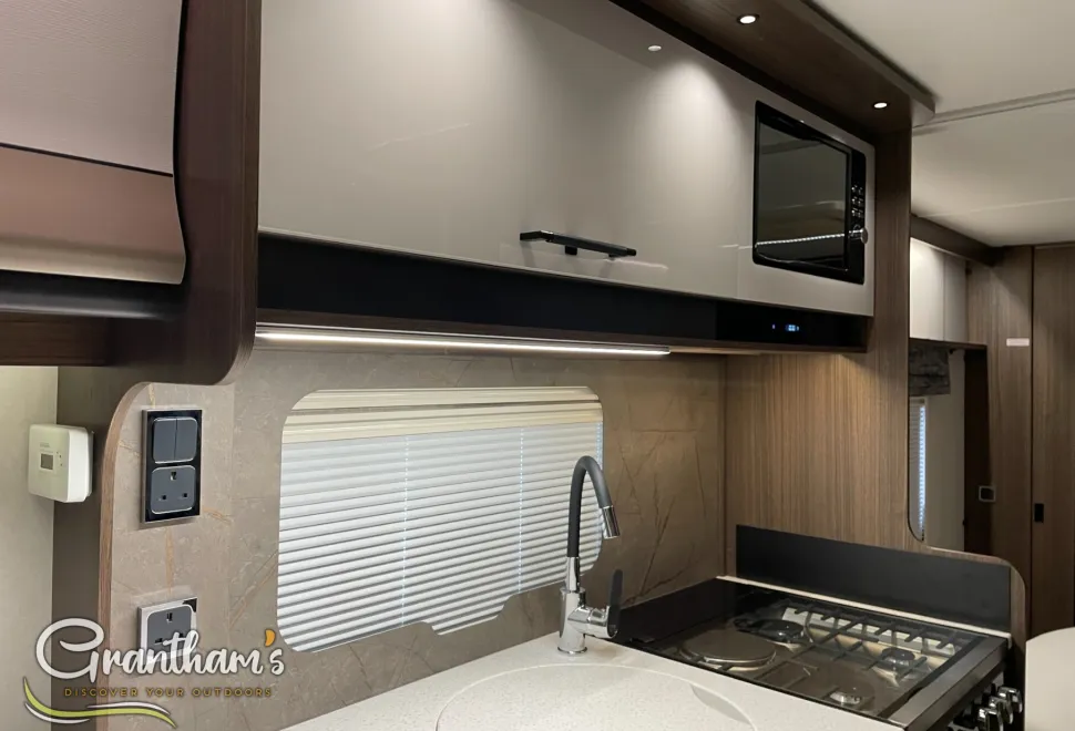 Coachman Laser   2026