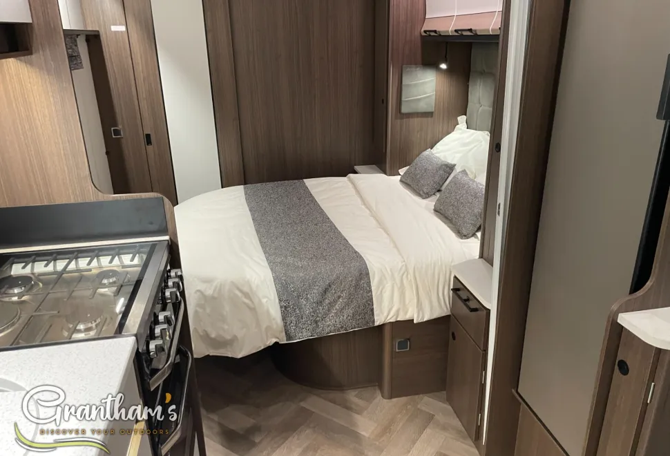 Coachman Laser   2026