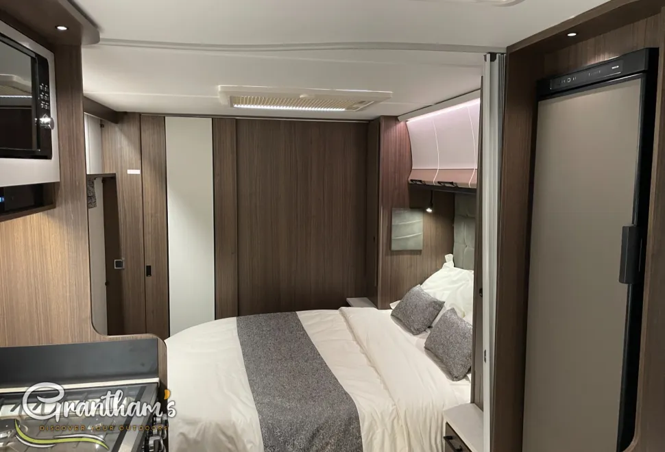 Coachman Laser   2026