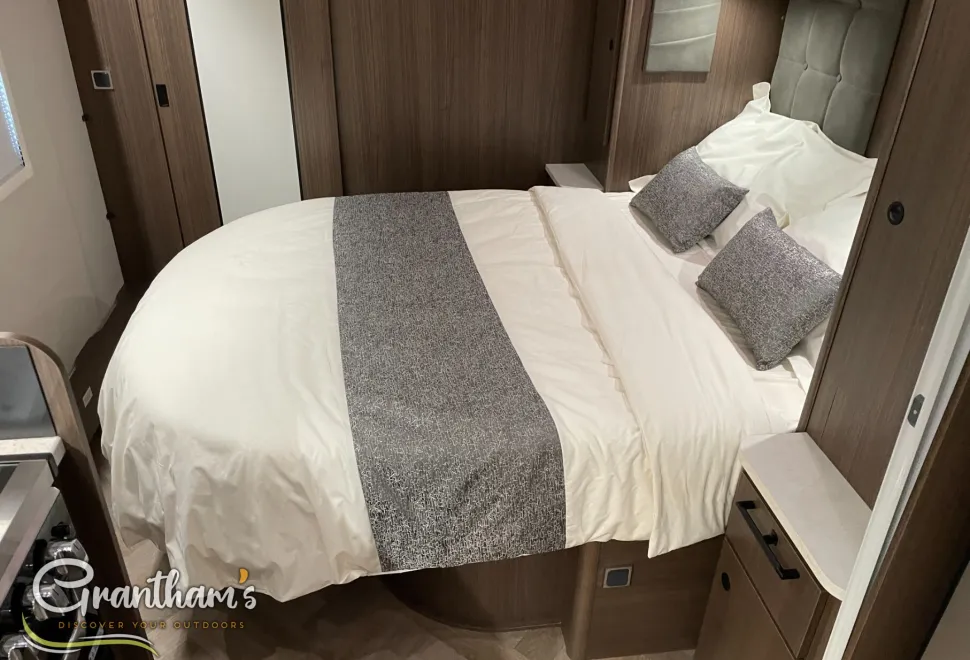 Coachman Laser   2026