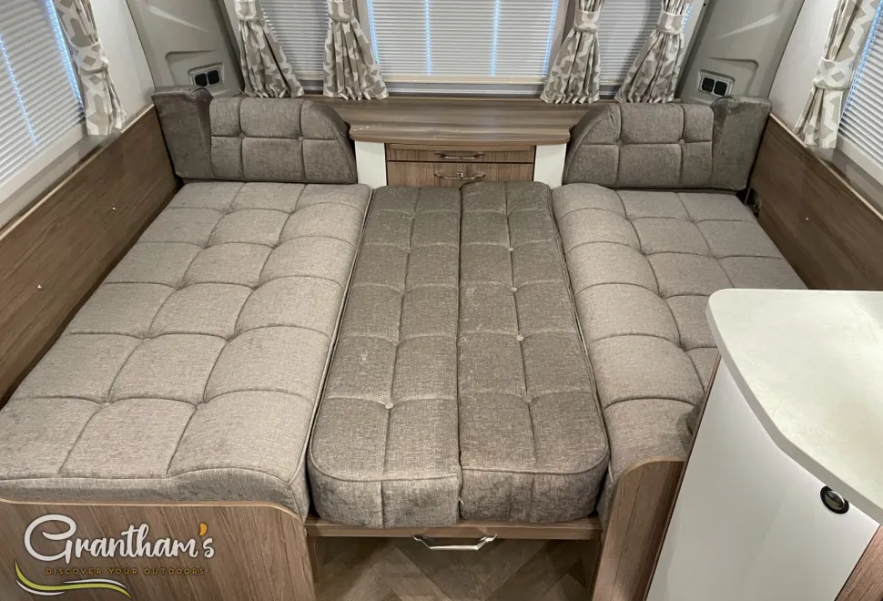 Coachman VIP   2026