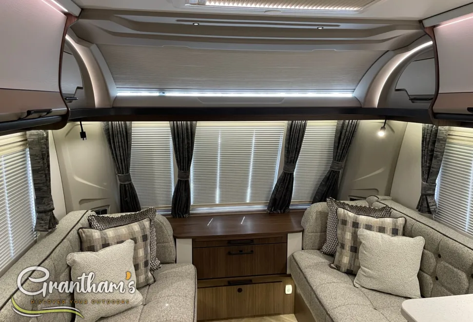 Coachman Laser   2026