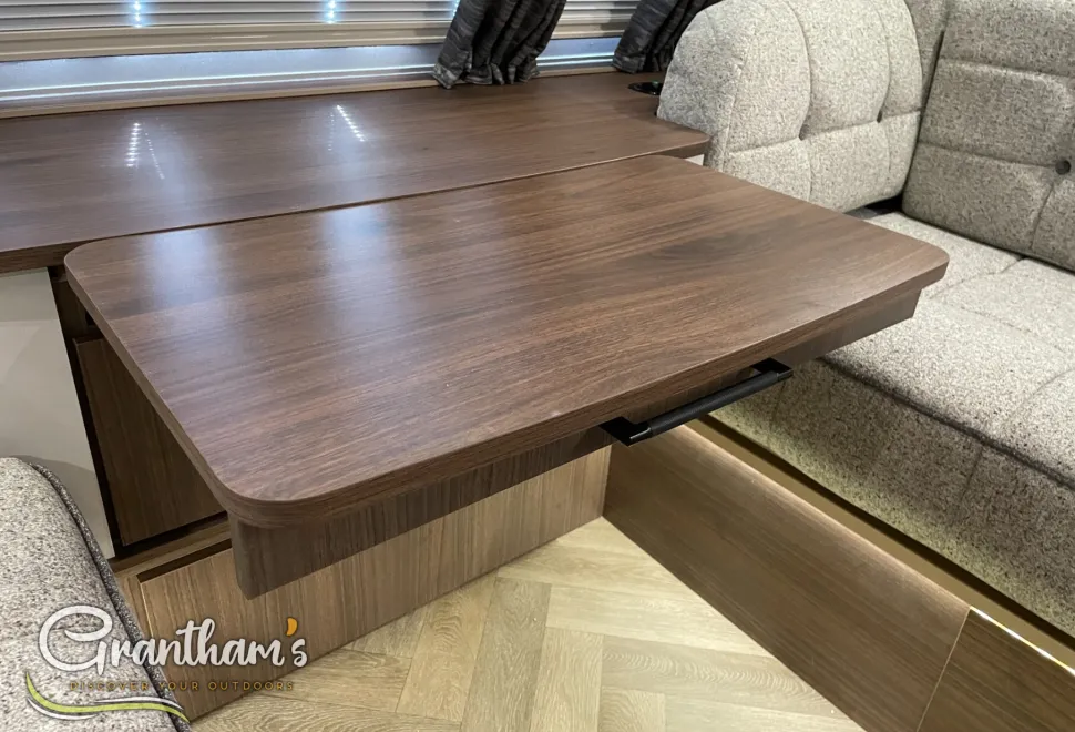 Coachman Laser   2026