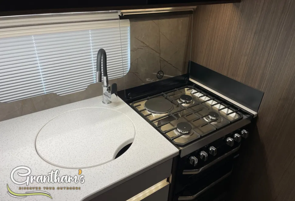 Coachman Laser   2026