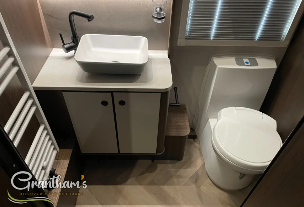 Coachman Laser   2026