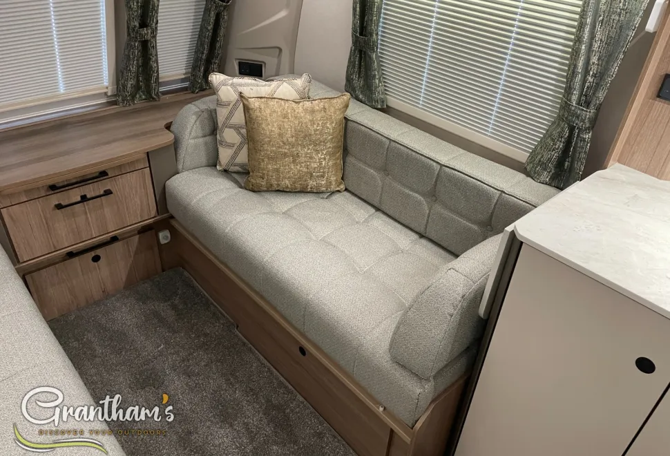 Coachman Acadia   2026