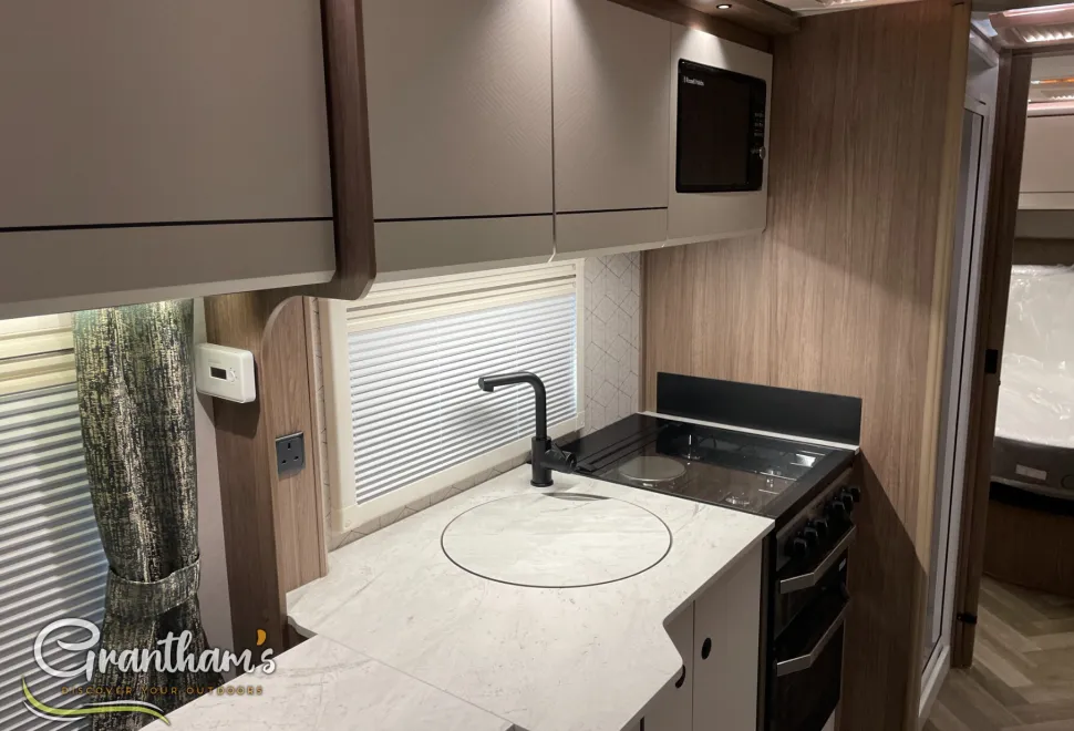 Coachman Laser   2026