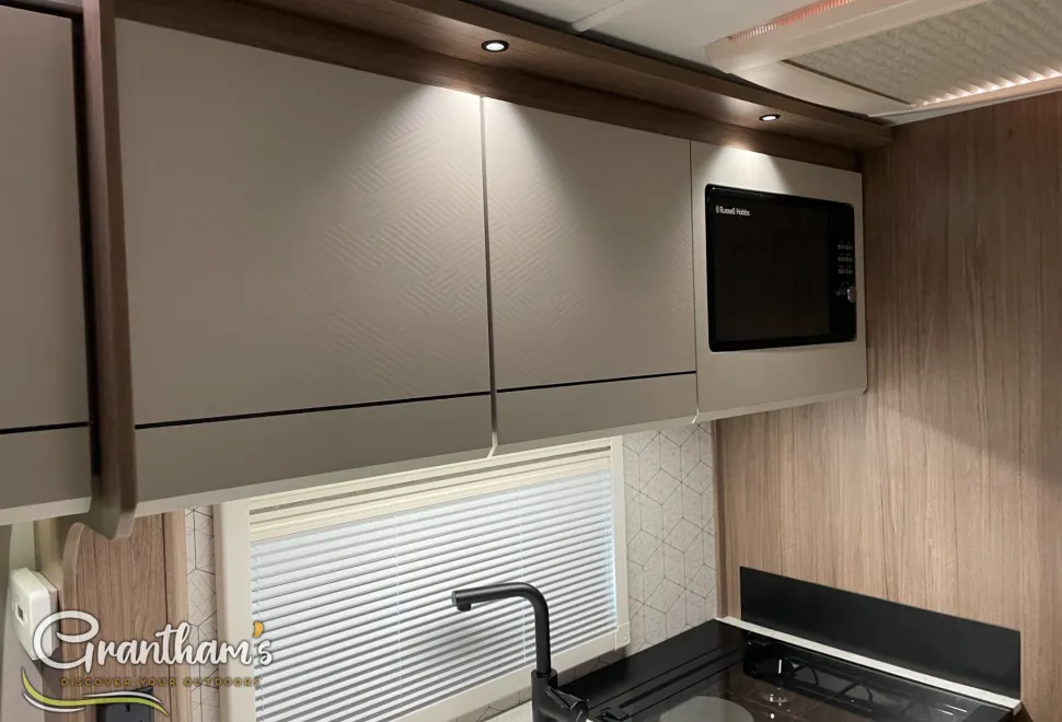 Coachman Laser   2026