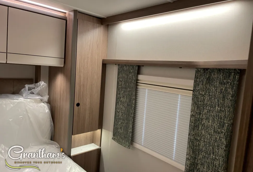 Coachman Laser   2026