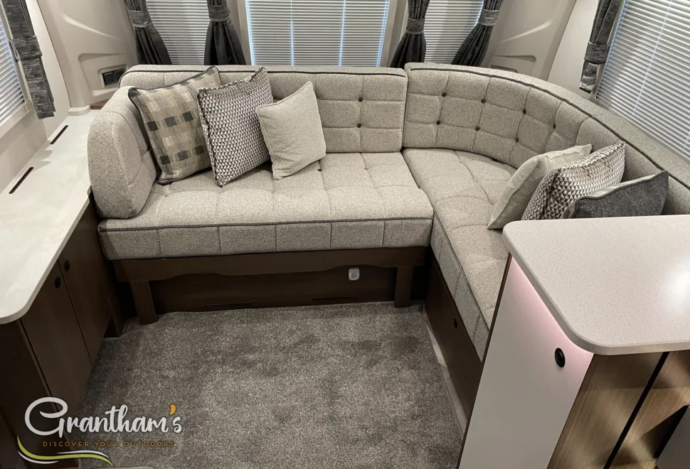 Coachman Laser   2026