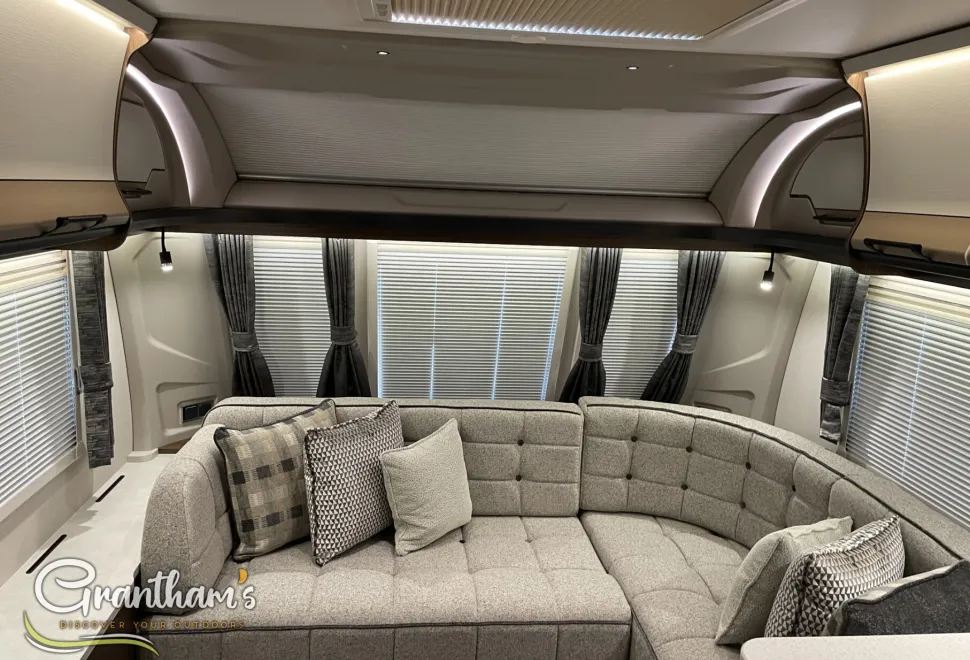 Coachman Laser   2026