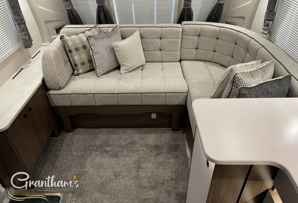 Coachman Laser   2026