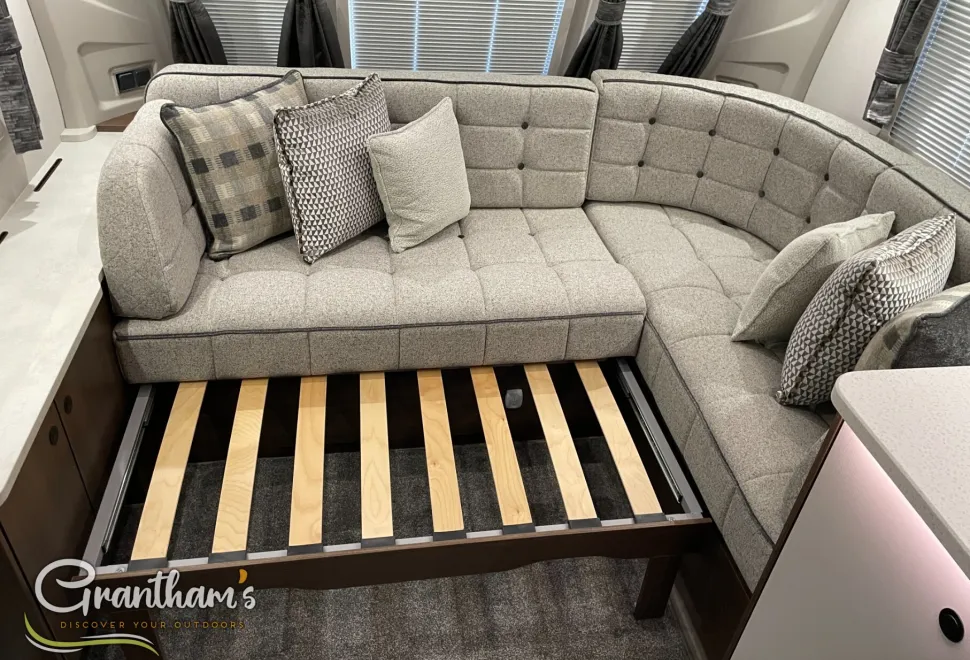 Coachman Laser   2026