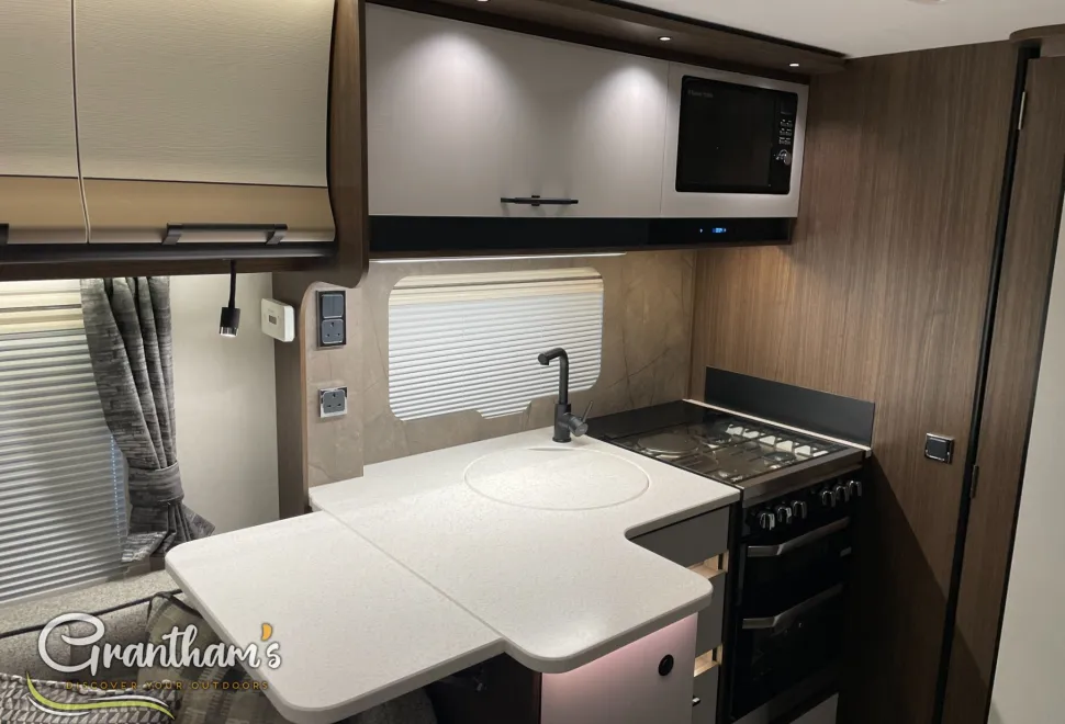 Coachman Laser   2026