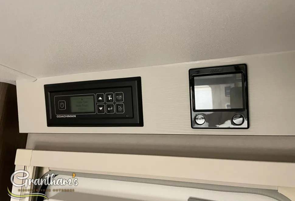 Coachman Laser   2026