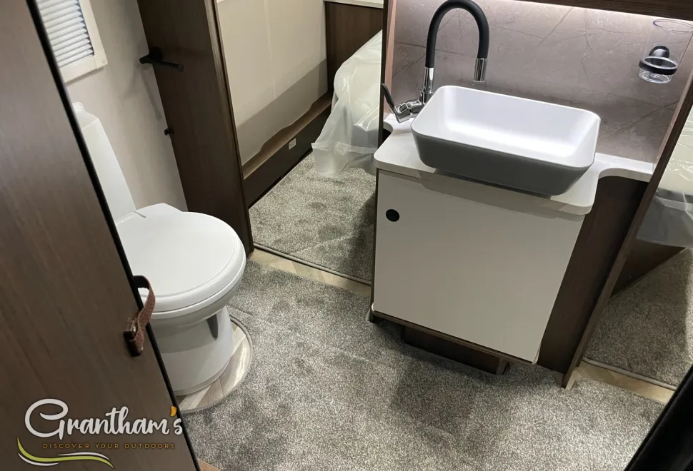 Coachman Laser   2026
