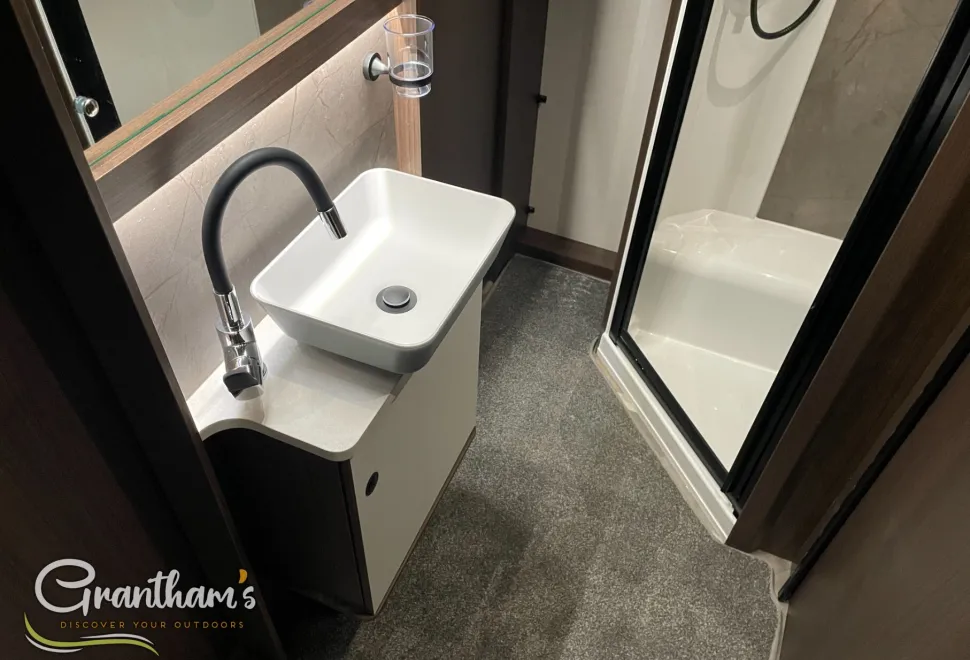 Coachman Laser   2026