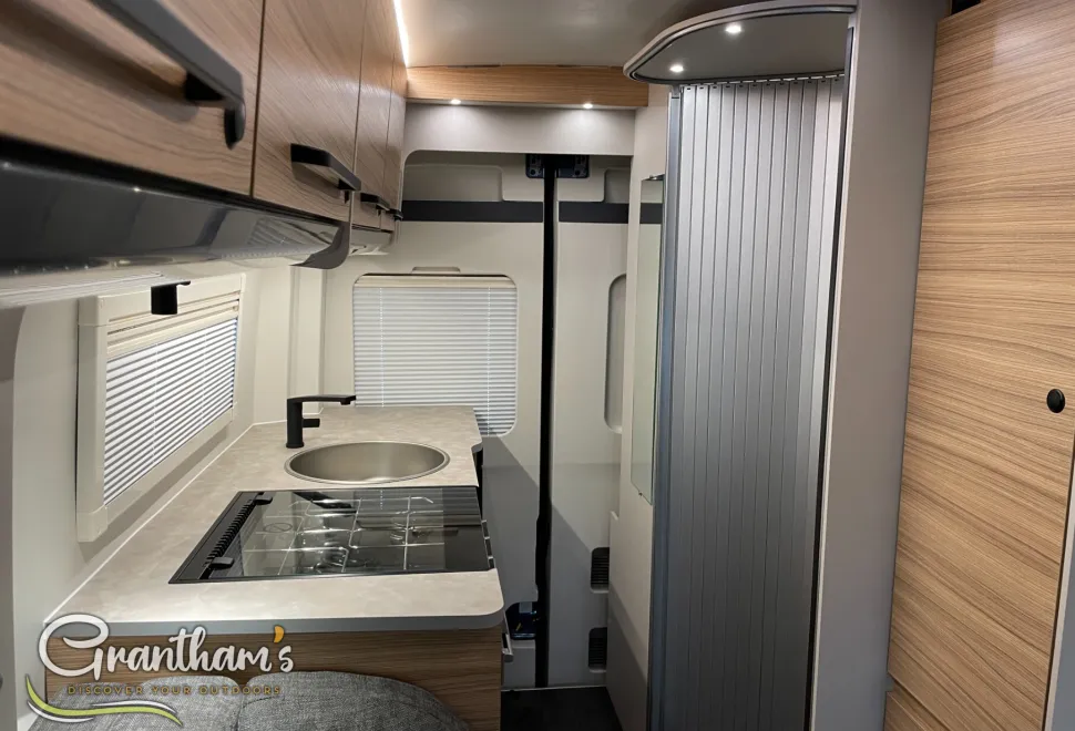 Bailey Endeavour B63   2026