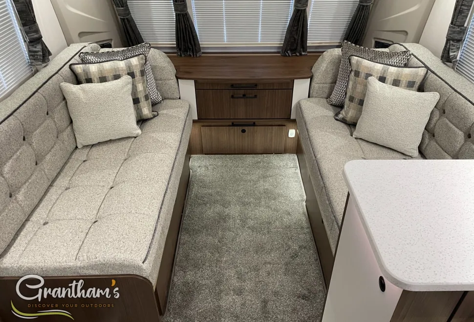 Coachman Laser   2026