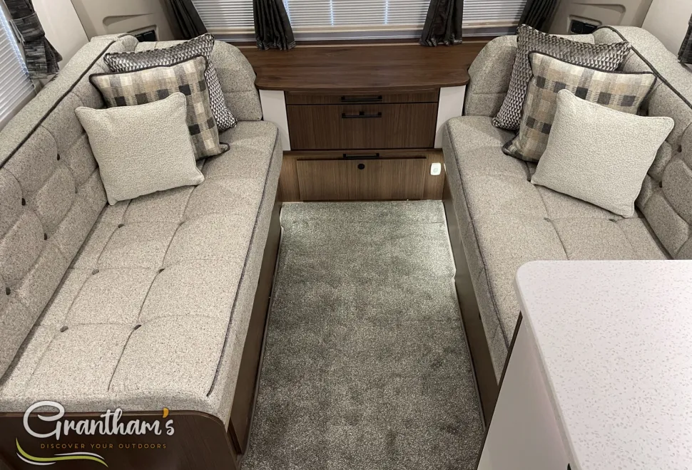 Coachman Laser   2026