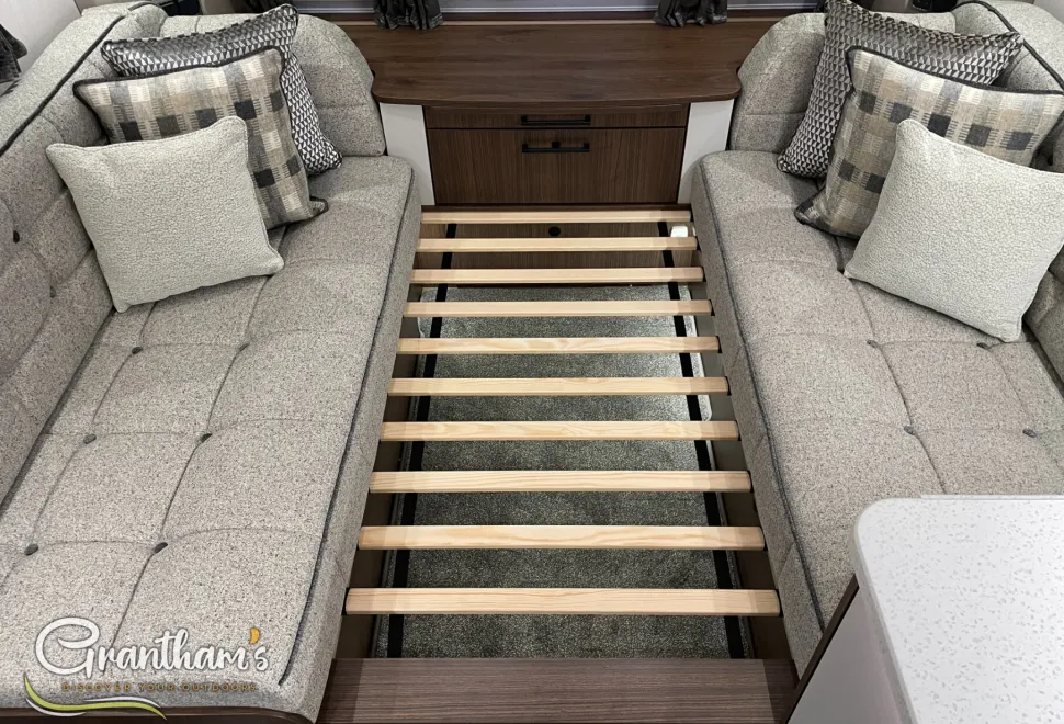 Coachman Laser   2026
