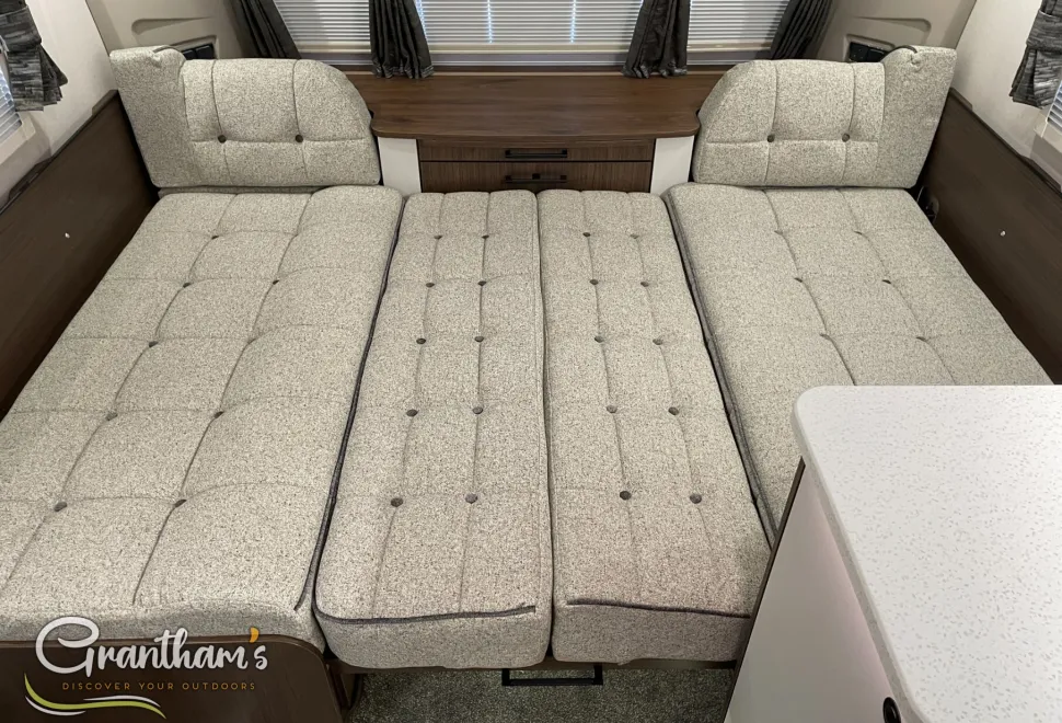 Coachman Laser   2026