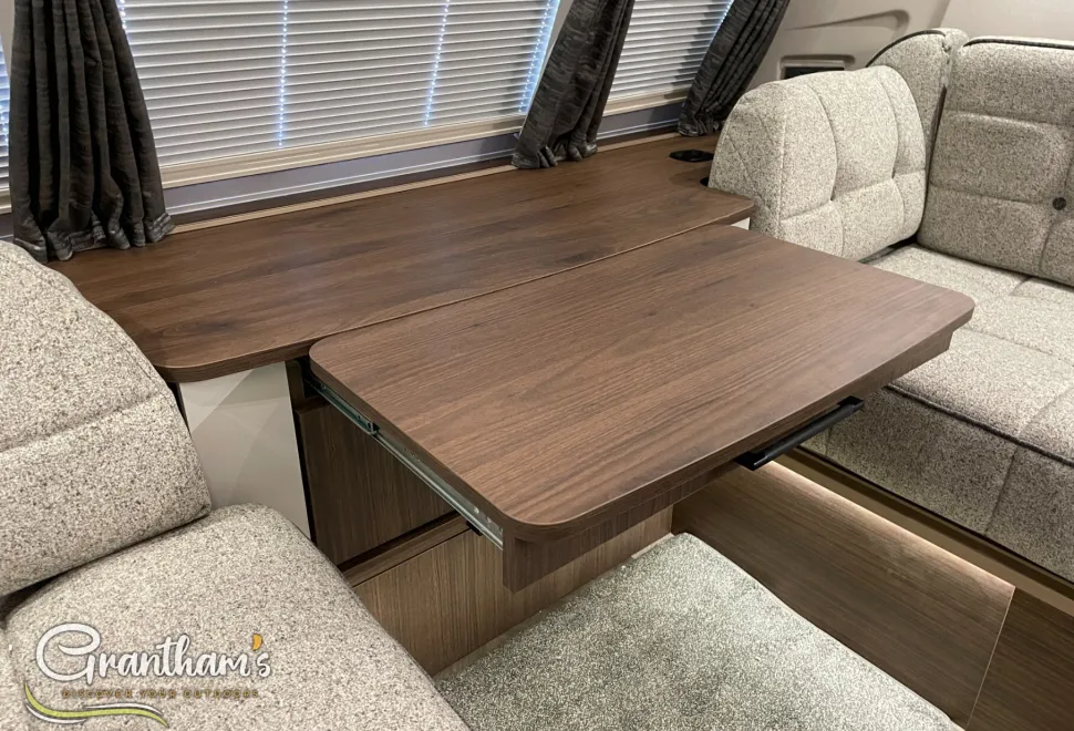 Coachman Laser   2026