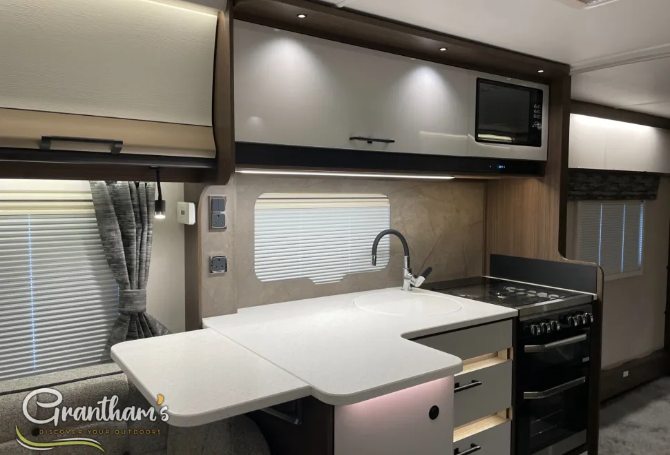 Coachman Laser   2026