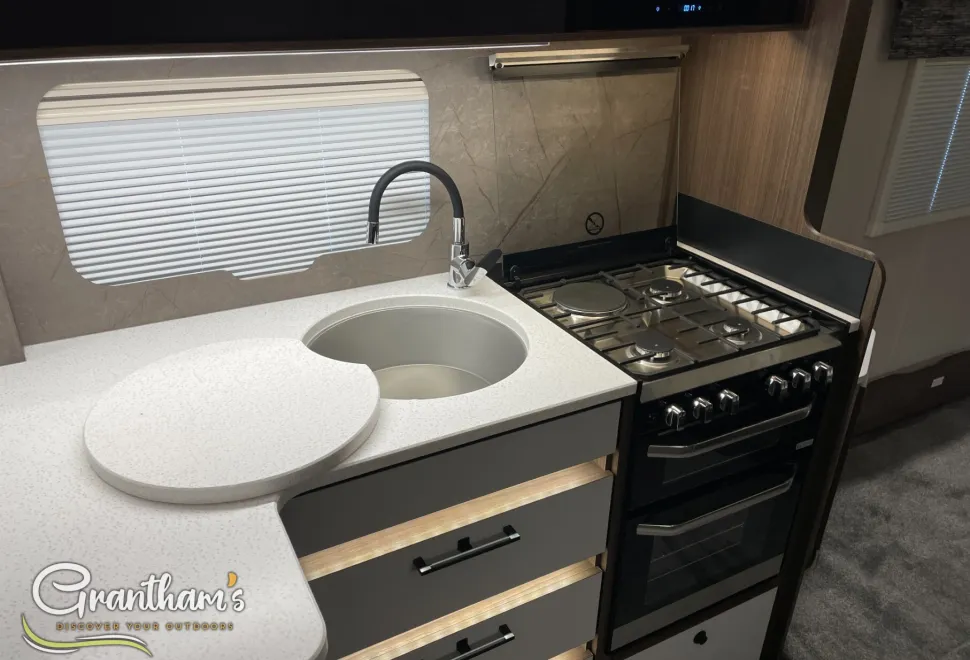Coachman Laser   2026