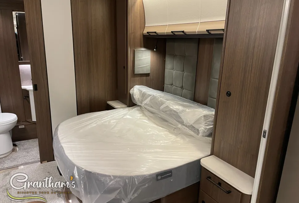 Coachman Laser   2026