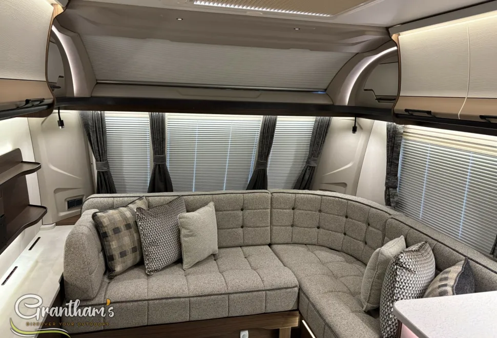 Coachman Laser   2026
