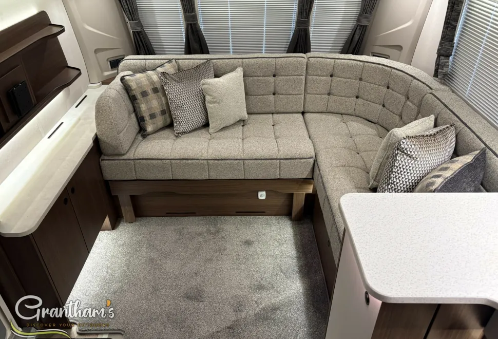 Coachman Laser   2026