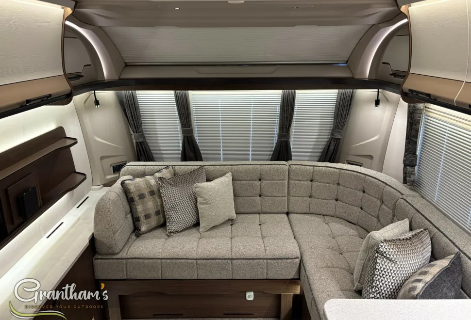 Coachman Laser   2026
