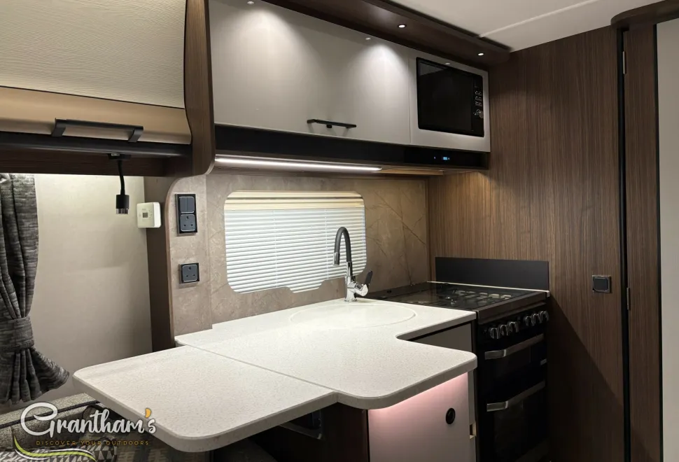 Coachman Laser   2026