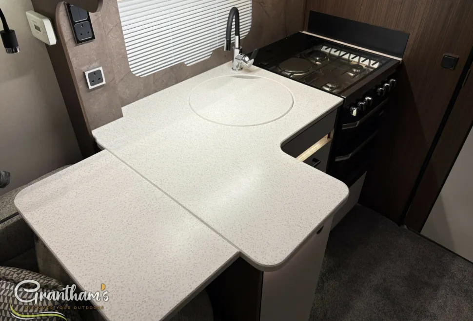 Coachman Laser   2026