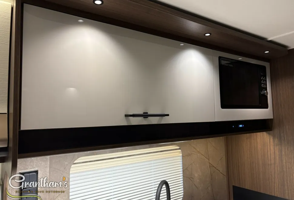 Coachman Laser   2026