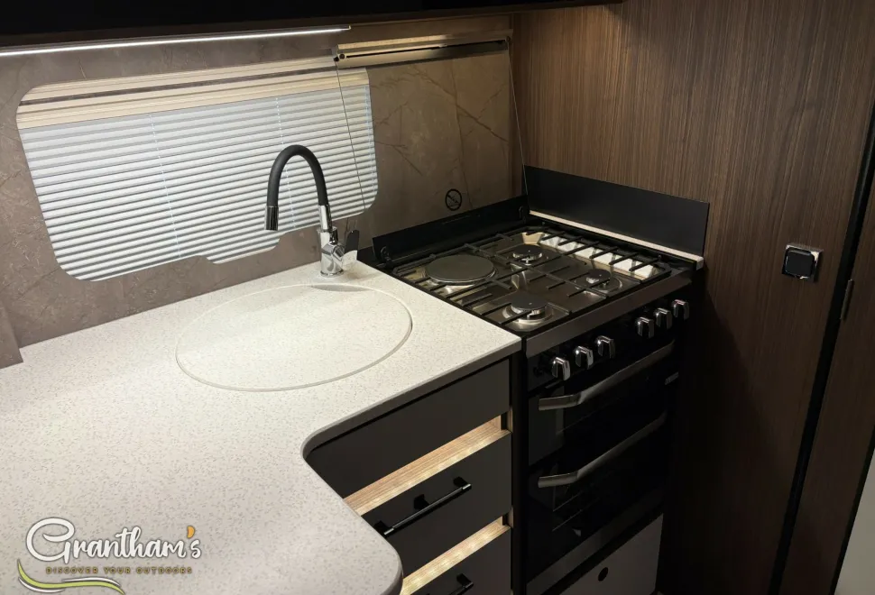 Coachman Laser   2026