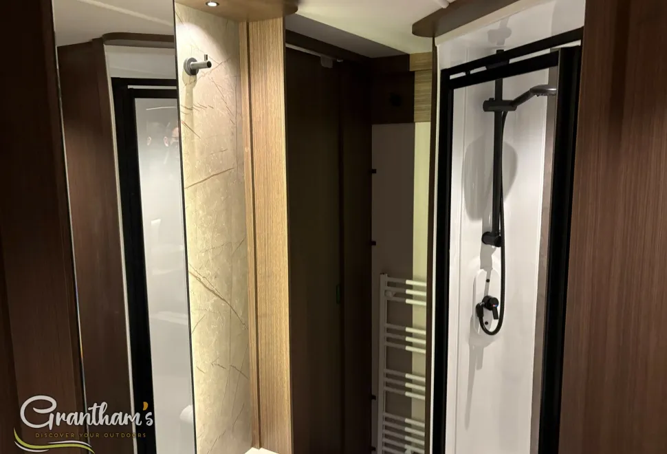 Coachman Laser   2026