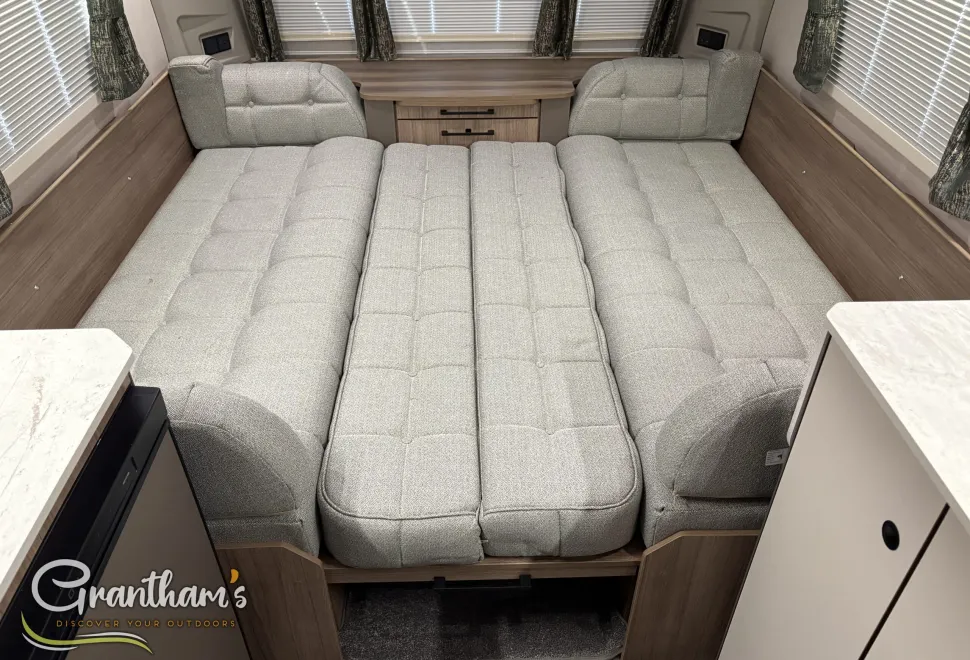 Coachman Acadia   2026