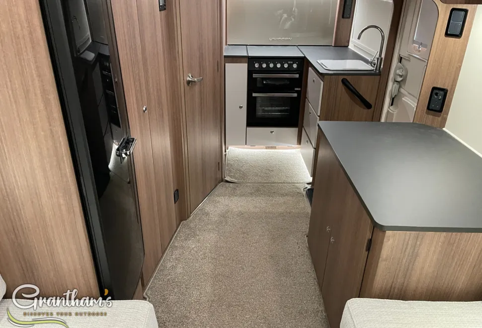 Bailey Unicorn Seville  2017