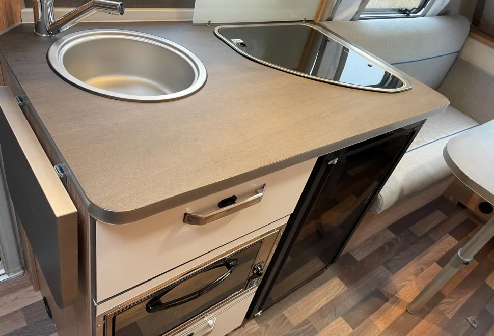 WEINSBERG CaraOne   2025