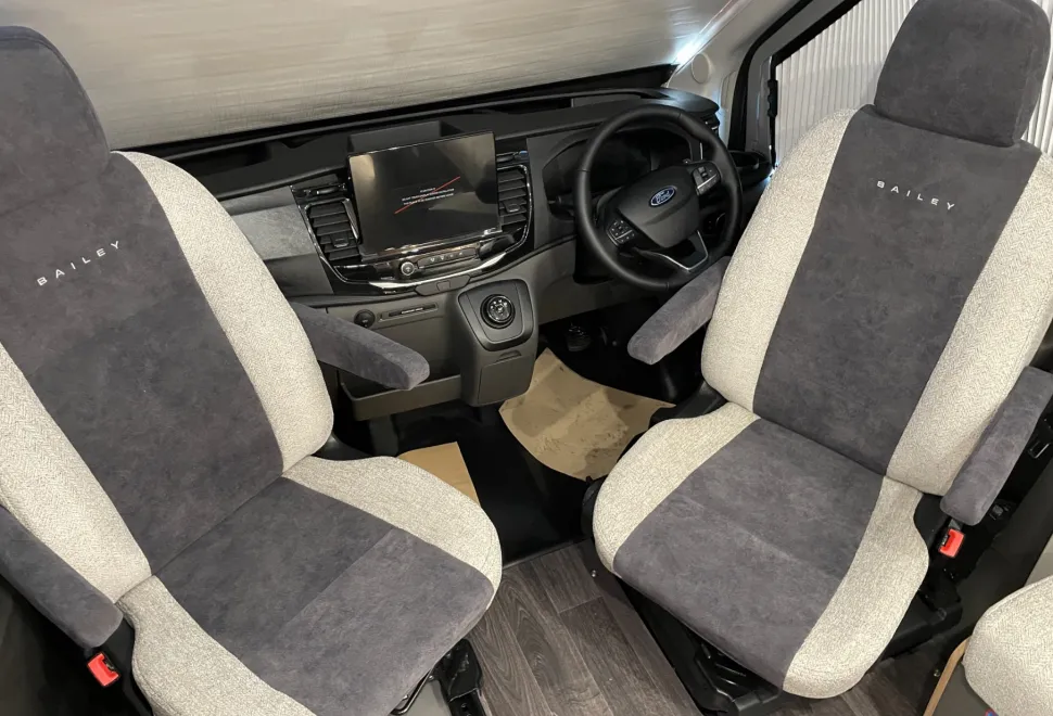Bailey Adamo XL-T   2025
