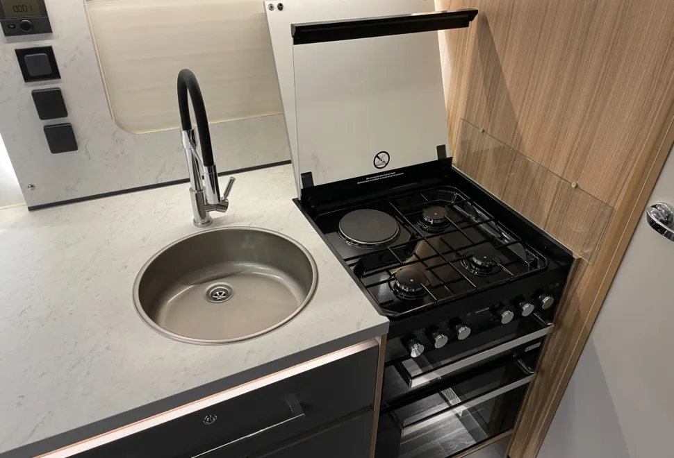 Bailey Adamo XL-T   2025