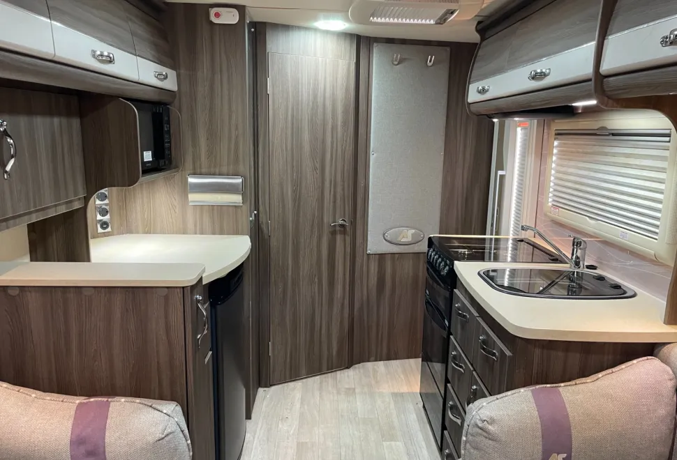 Auto Sleeper    2017