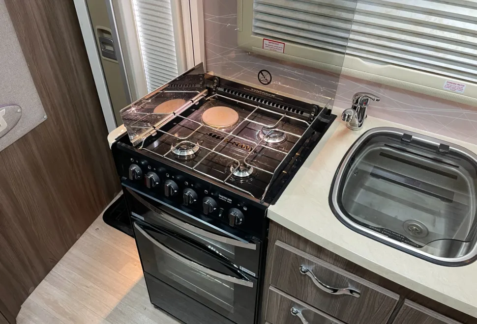 Auto Sleeper    2017