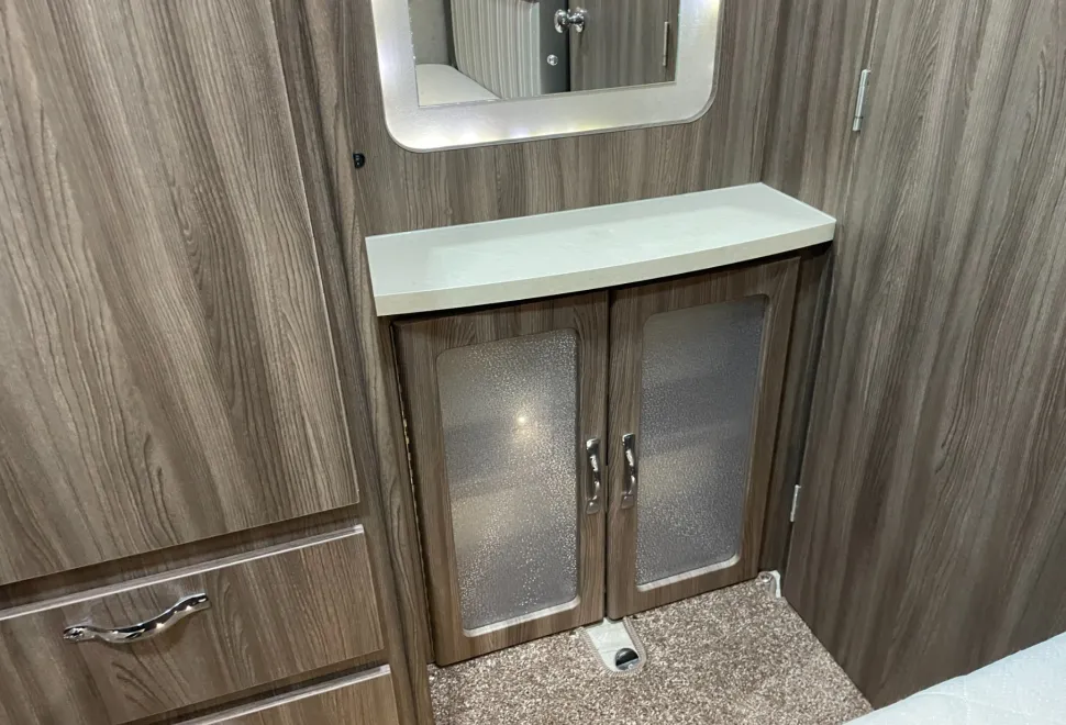 Auto Sleeper    2018