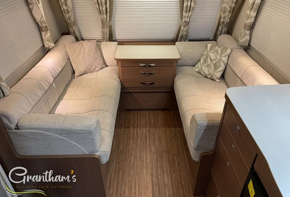 Elddis   2017